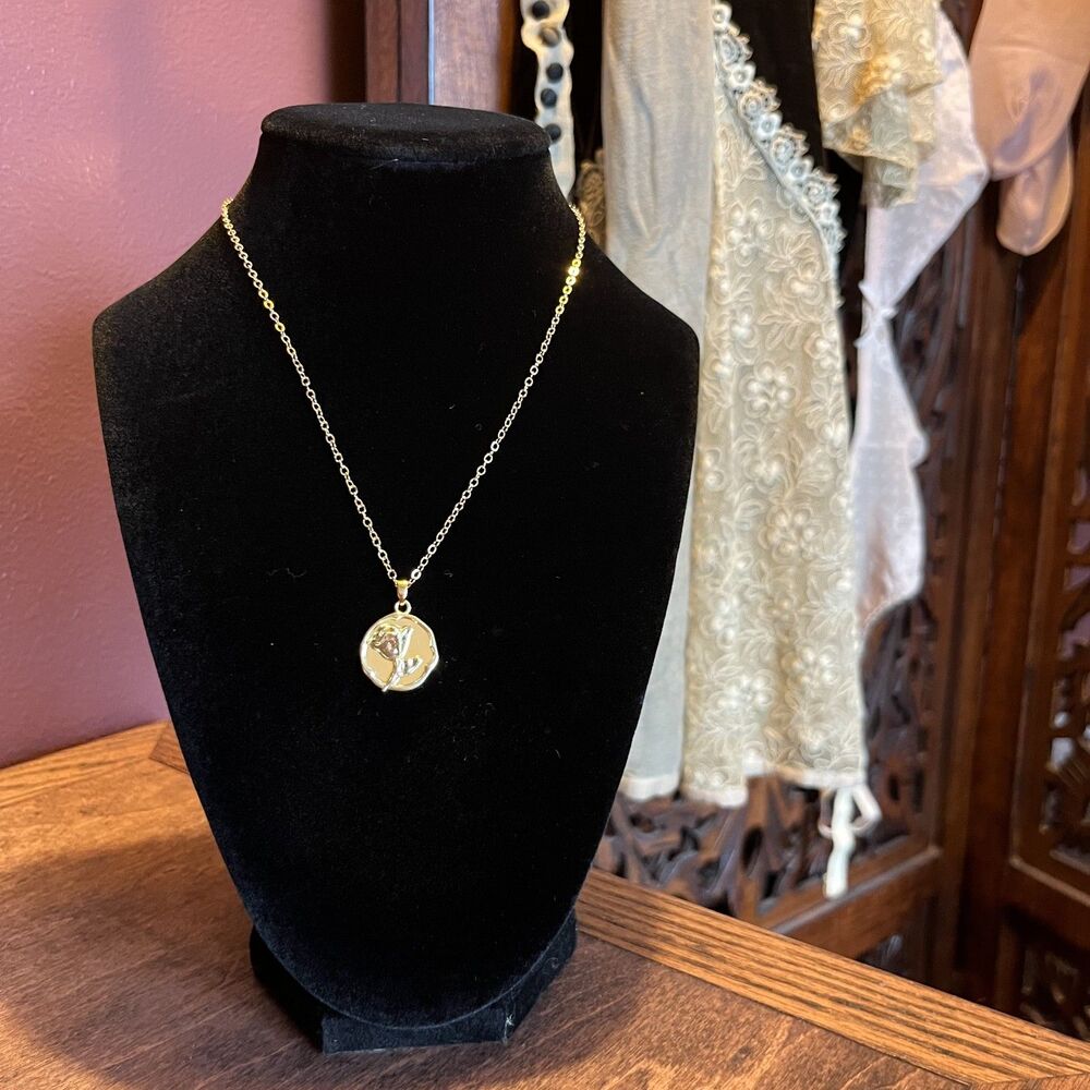 Gold Tone Rose Pendant Necklace 16 in Whimsygoth Practical Magic Eccentric